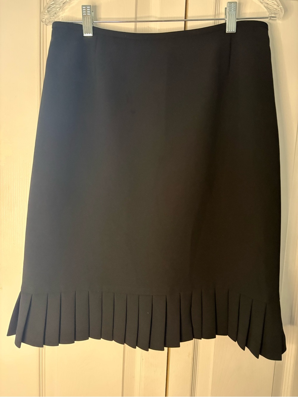 Tahari ASL Black Pencil Skirt with Pleated Hem Size 8